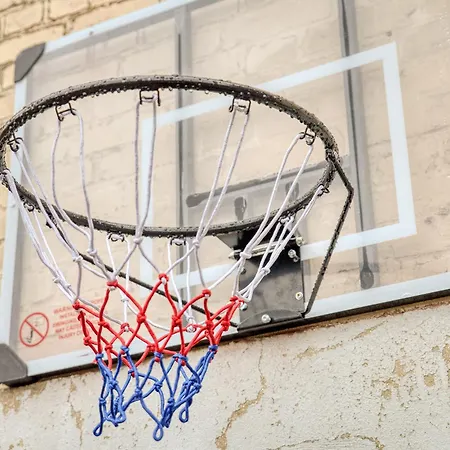 4 Personnes Jardin Cine Jeux Compiegne