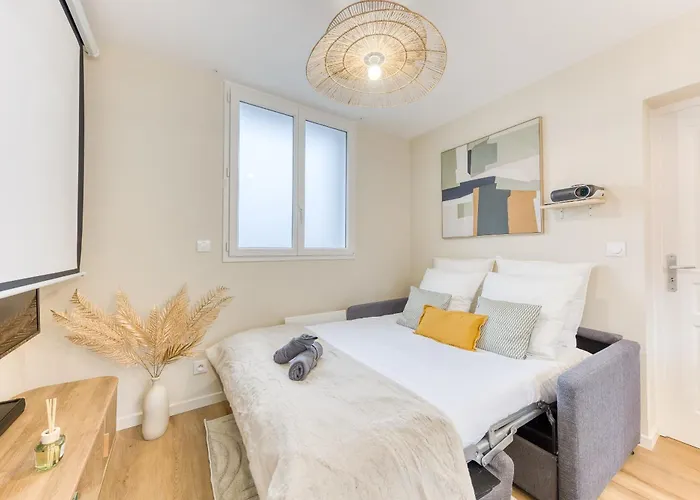 4 Personnes Jardin Cine Jeux Compiegne * Janville (Calvados)