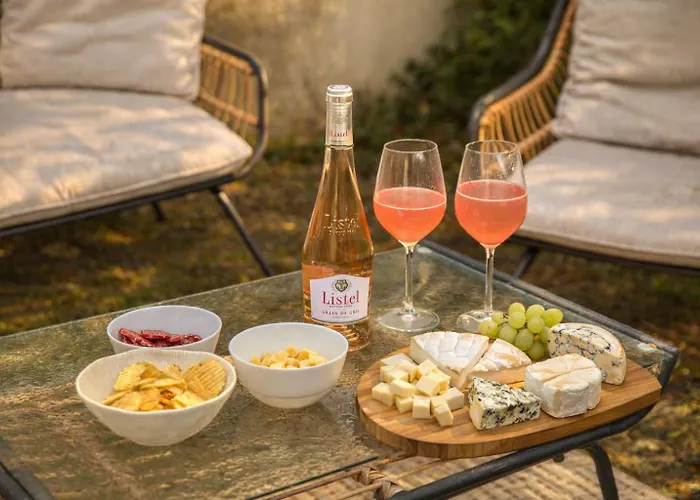 4 Personnes Jardin Cine Jeux Compiegne * Janville (Calvados)